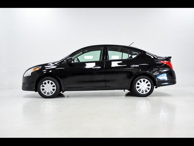 2015 Nissan Versa SV