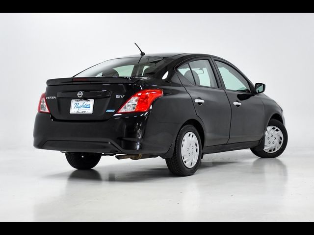 2015 Nissan Versa SV