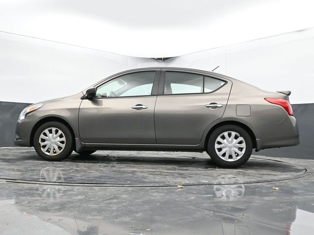 2015 Nissan Versa SV