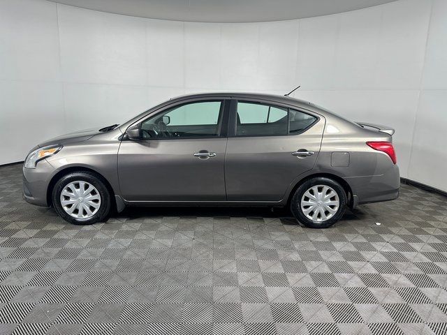 2015 Nissan Versa SV