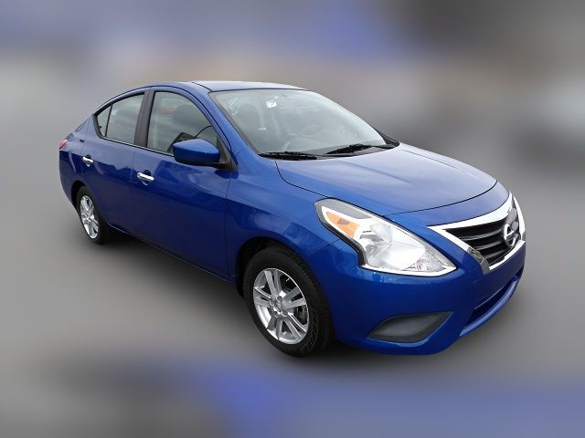 2015 Nissan Versa SV
