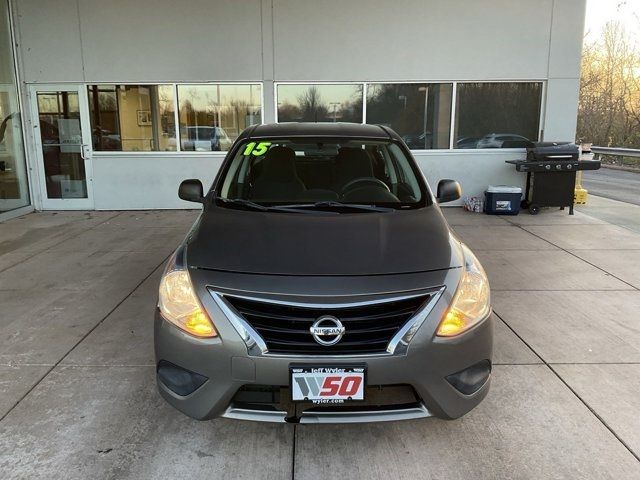 2015 Nissan Versa S Plus