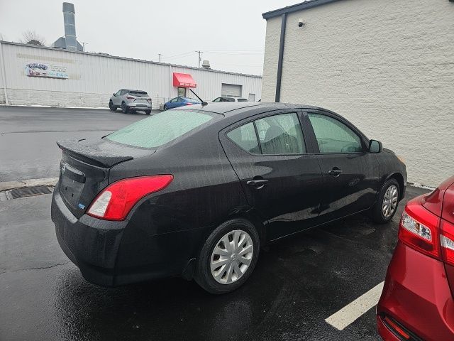 2015 Nissan Versa S Plus