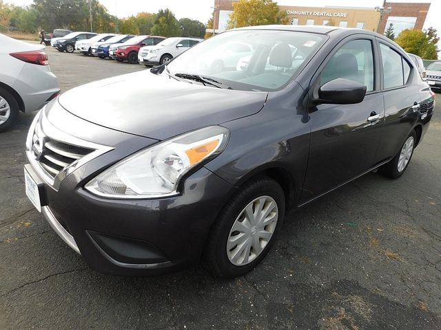 2015 Nissan Versa SV