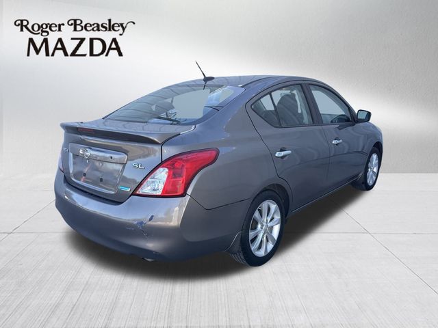 2015 Nissan Versa SL