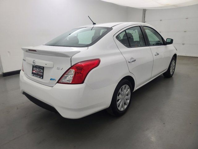 2015 Nissan Versa SV