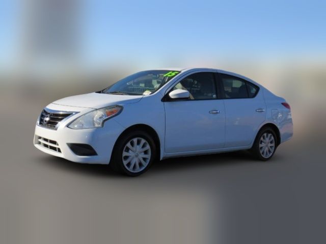 2015 Nissan Versa SV