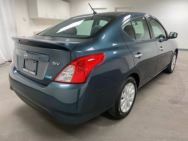 2015 Nissan Versa SV