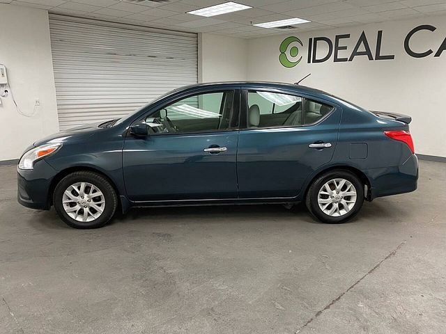 2015 Nissan Versa SV