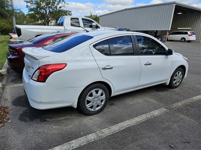 2015 Nissan Versa SV