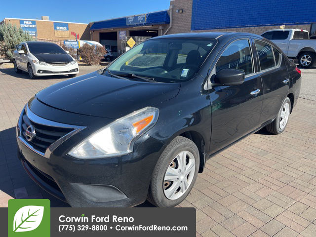 2015 Nissan Versa SV