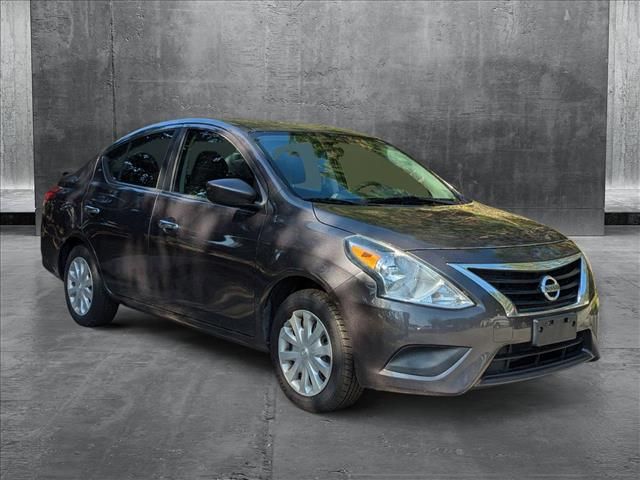 2015 Nissan Versa SV