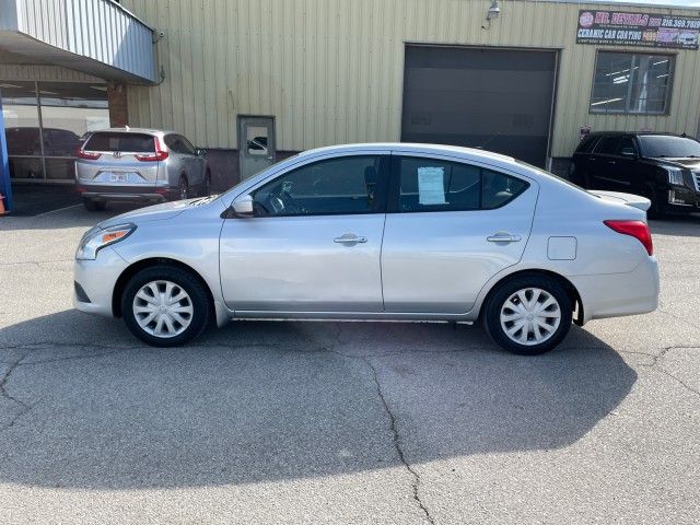 2015 Nissan Versa SV