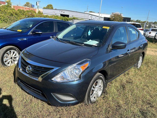 2015 Nissan Versa SV