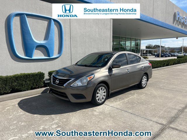 2015 Nissan Versa SV