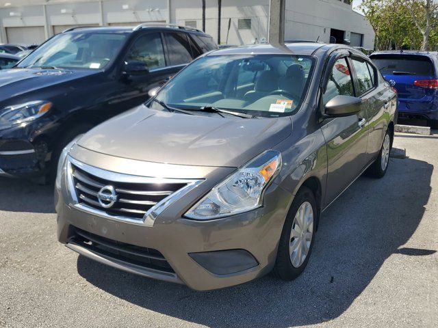 2015 Nissan Versa SV