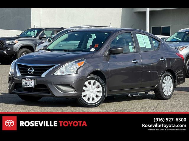 2015 Nissan Versa SV