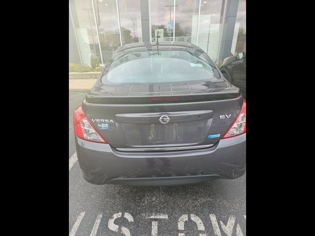 2015 Nissan Versa SV