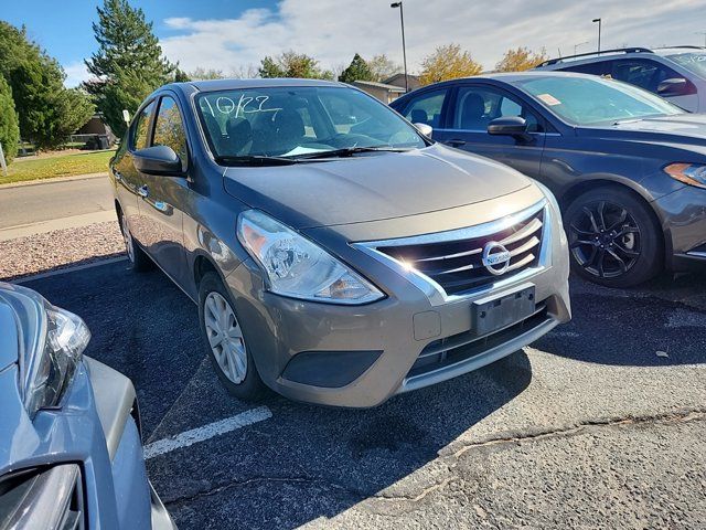 2015 Nissan Versa SV