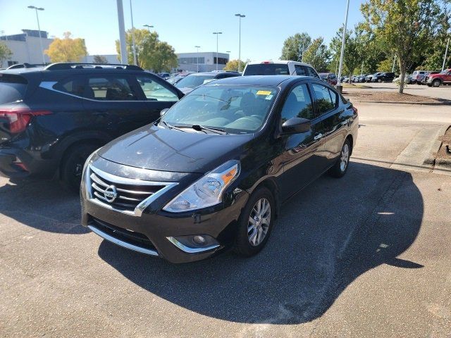 2015 Nissan Versa SV