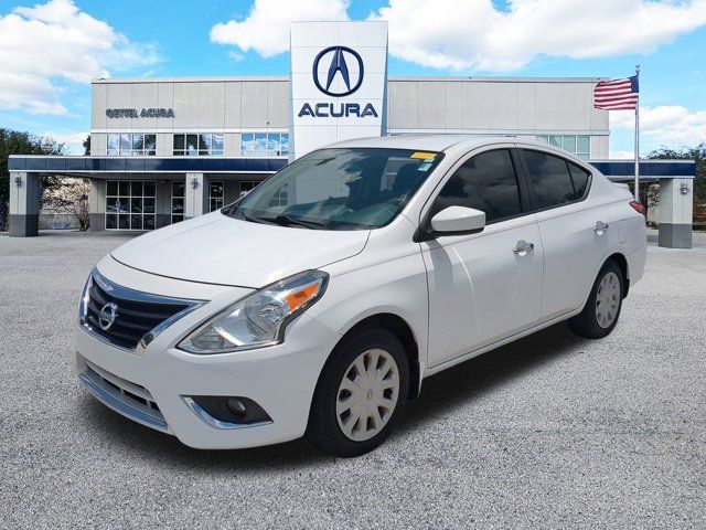 2015 Nissan Versa SV