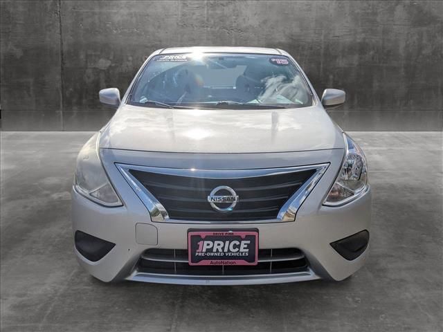 2015 Nissan Versa SV