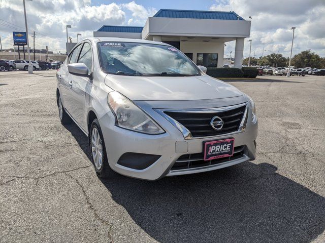 2015 Nissan Versa SV