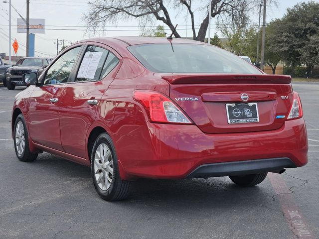 2015 Nissan Versa SV