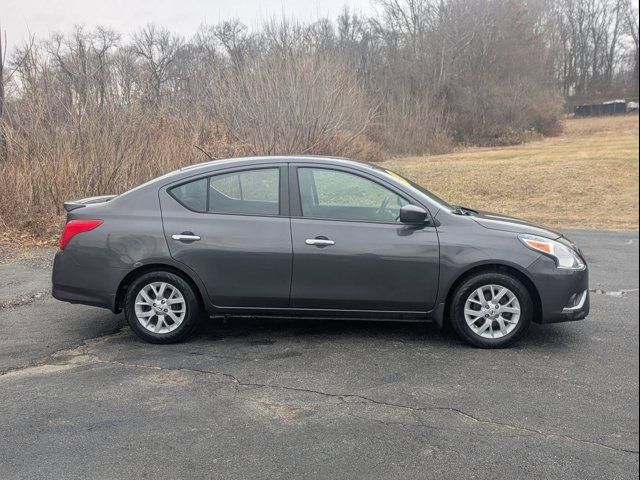 2015 Nissan Versa SV