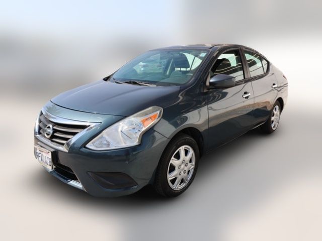 2015 Nissan Versa SV