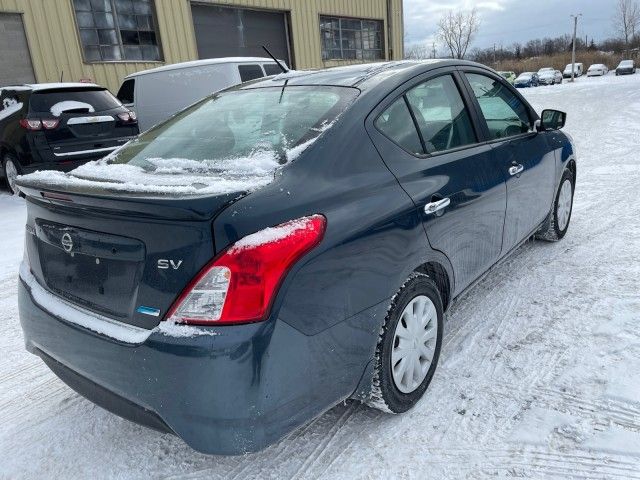 2015 Nissan Versa SV