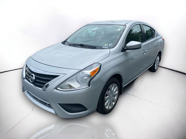 2015 Nissan Versa SV