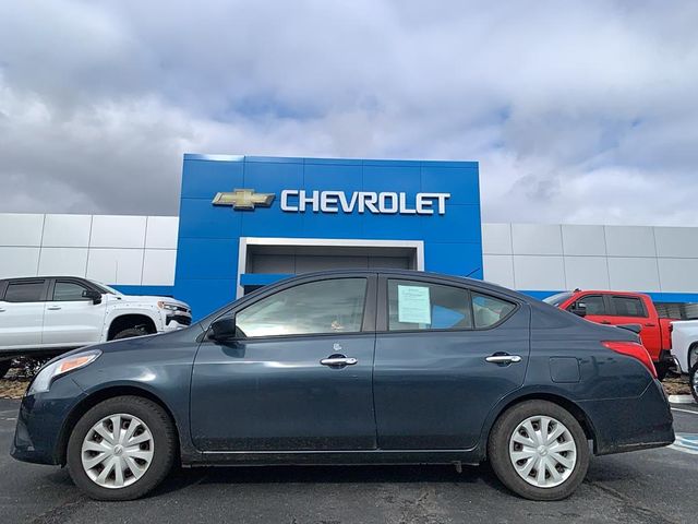 2015 Nissan Versa SV