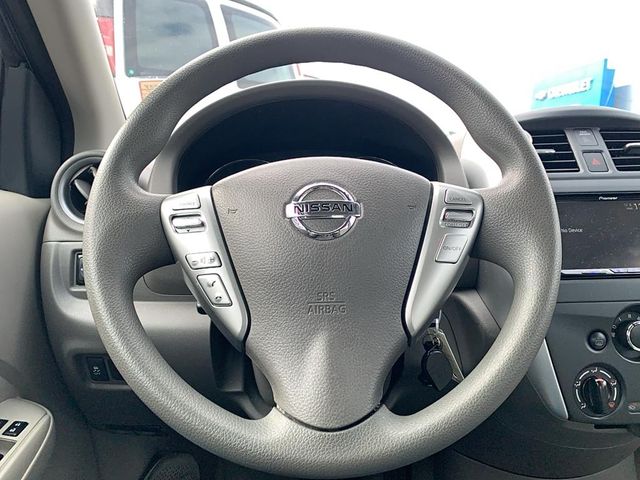 2015 Nissan Versa SV