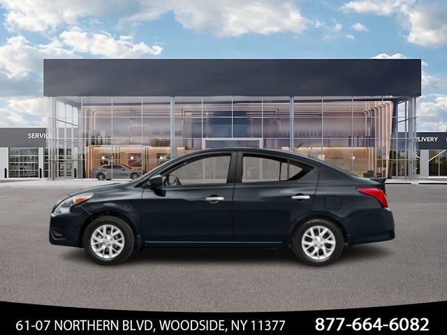 2015 Nissan Versa SV