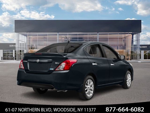 2015 Nissan Versa SV