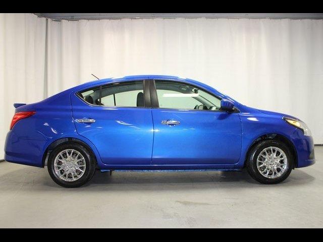 2015 Nissan Versa SV