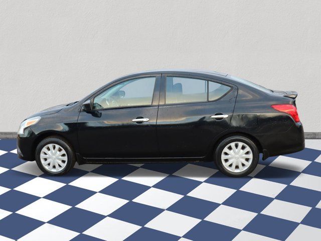 2015 Nissan Versa SV