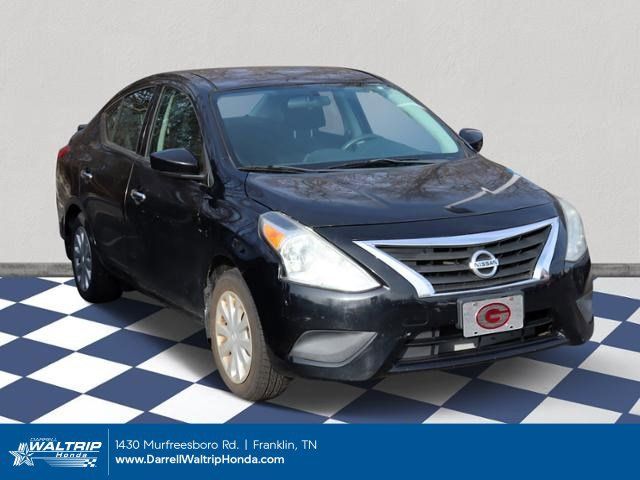 2015 Nissan Versa SV