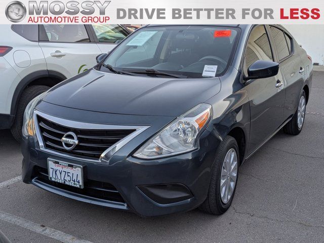 2015 Nissan Versa SV