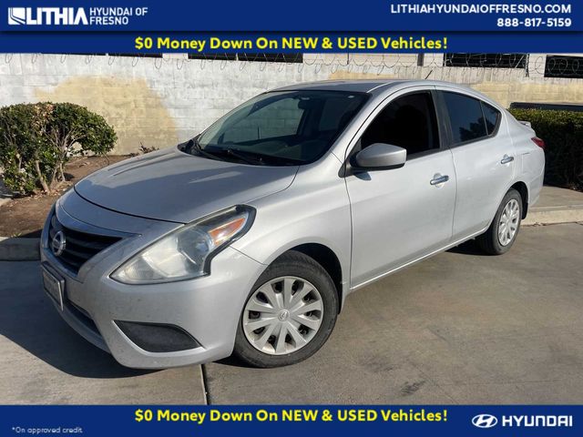 2015 Nissan Versa SV