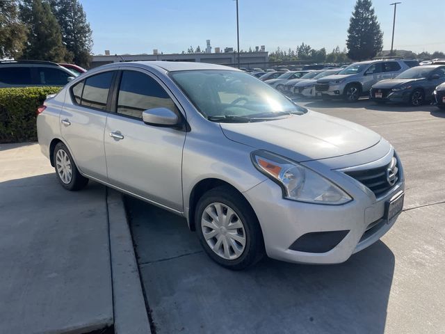 2015 Nissan Versa SV