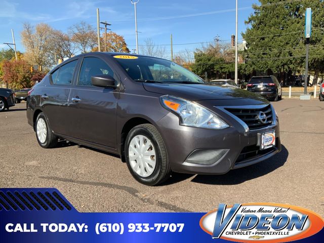 2015 Nissan Versa SV