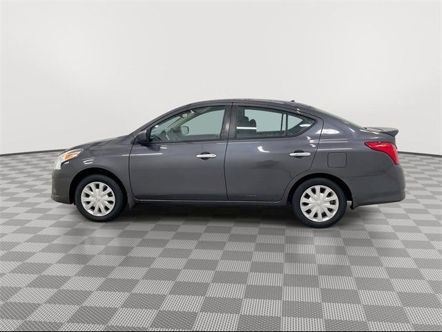 2015 Nissan Versa SV