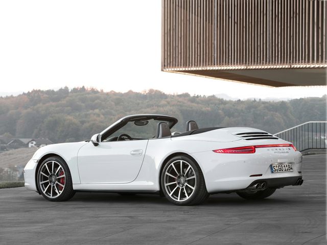 2015 Porsche 911 Carrera 4S