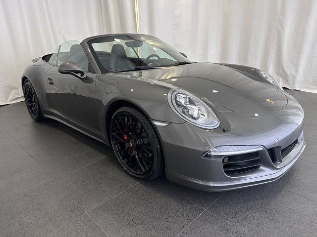 2015 Porsche 911 Carrera 4 GTS