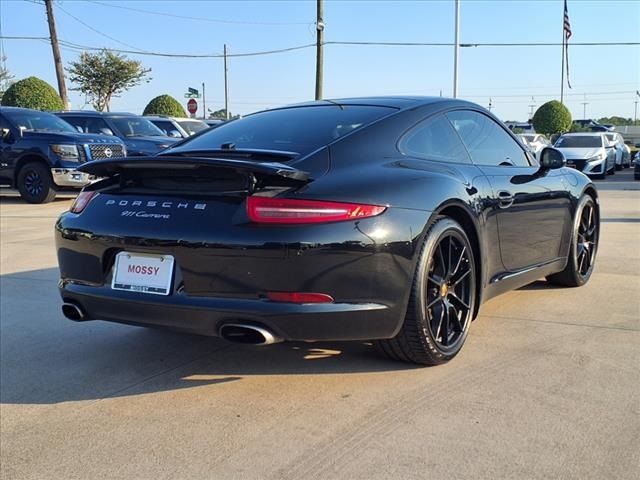 2015 Porsche 911 Carrera