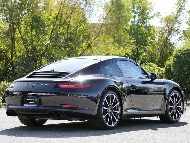 2015 Porsche 911 Carrera