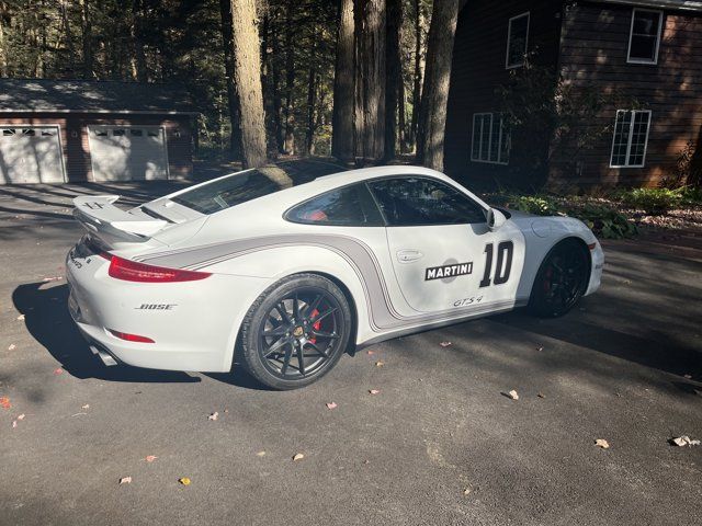 2015 Porsche 911 Carrera 4 GTS