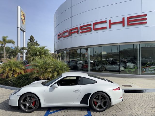 2015 Porsche 911 Carrera GTS